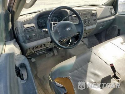 Zdjęcie 8 z 12 samochodu: 2006 FORD F450 SUPER DUTY VIN:1FDXF46P16EB42390 - miniatura