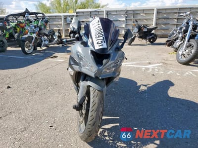 Drugie zdjęcie samochodu z przodu: 2019 KAWASAKI ZX636 K VIN:JKBZXJG14KA001520 - miniatura