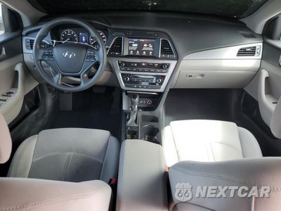 Zdjęcie 8 z 14 samochodu: 2017 HYUNDAI SONATA SE VIN:5NPE24AF9HH523980 - miniatura
