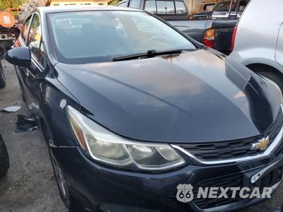 Czwarte zdjęcie samochodu z boku: 2017 CHEVROLET CRUZE LS VIN:1G1BC5SM0H7106893 - miniatura