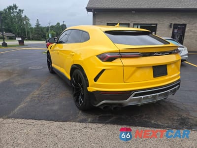 Trzecie zdjęcie samochodu z tyłu: 2019 LAMBORGHINI URUS VIN:ZPBUA1ZL5KLA05951 - miniatura