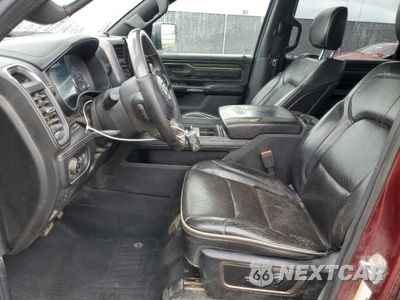Zdjęcie 7 z 13 samochodu: 2019 RAM 1500 LIMITED VIN:1C6SRFHT5KN561775 - miniatura
