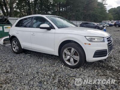 Czwarte zdjęcie samochodu z boku: 2018 AUDI Q5 PREMIUM VIN:WA1ANAFY7J2009092 - miniatura