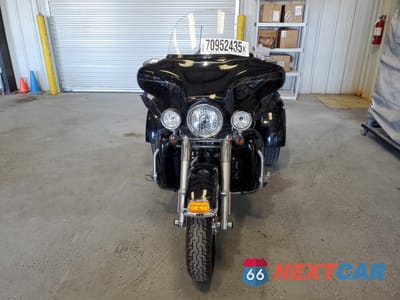 Drugie zdjęcie samochodu z przodu: 2012 HARLEY-DAVIDSON FLHTCUTG TRI GLIDE ULTRA CLASSIC VIN:1HD1MAM16CB856945 - miniatura