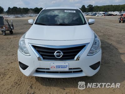 Piąte zdjęcie samochodu w środku: 2017 NISSAN VERSA S VIN:3N1CN7APXHL801507 - miniatura