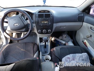 Zdjęcie 8 z 12 samochodu: 2009 KIA SPECTRA EX VIN:KNAFE221X95624012 - miniatura