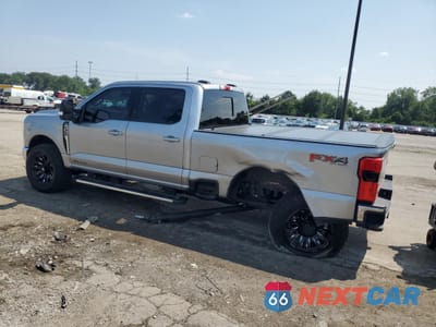 Drugie zdjęcie samochodu z przodu: 2024 FORD F350 SUPER DUTY VIN:1FT8W3BT8RED04283 - miniatura