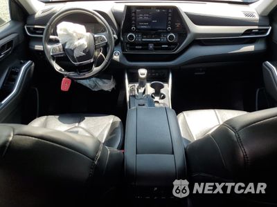 Zdjęcie 8 z 14 samochodu: 2021 TOYOTA HIGHLANDER L VIN:5TDZZRAH2MS072049 - miniatura
