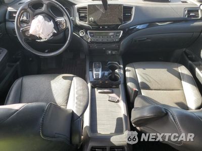 Zdjęcie 8 z 13 samochodu: 2021 HONDA PILOT TOURING VIN:5FNYF5H96MB040673 - miniatura