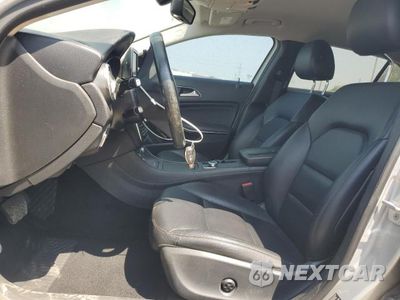Zdjęcie 7 z 12 samochodu: 2015 MERCEDES-BENZ GLA 250 4MATIC VIN:WDCTG4GB7FJ053637 - miniatura