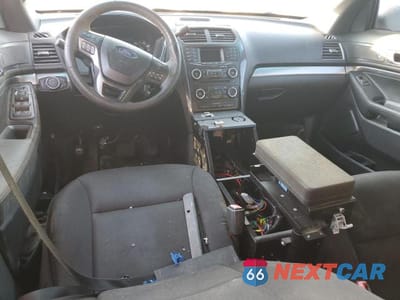 Zdjęcie 8 z 13 samochodu: 2017 FORD EXPLORER POLICE INTERCEPTOR VIN:1FM5K8AR5HGA24465 - miniatura