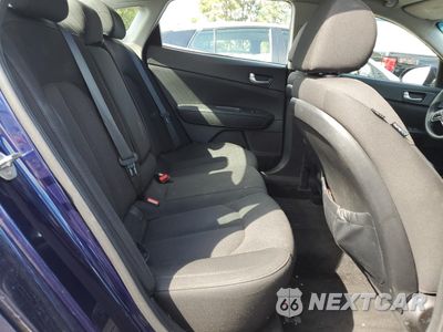 Zdjęcie 10 z 14 samochodu: 2018 KIA OPTIMA LX VIN:5XXGT4L32JG214362 - miniatura