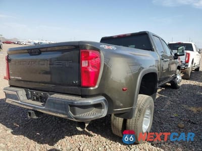 Trzecie zdjęcie samochodu z tyłu: 2023 CHEVROLET SILVERADO K3500 LT VIN:1GC4YTEY9PF234591 - miniatura