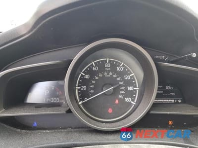Zdjęcie 9 z 13 samochodu: 2018 MAZDA 3 TOURING VIN:3MZBN1V37JM238376 - miniatura