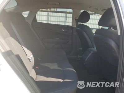 Zdjęcie 10 z 14 samochodu: 2020 KIA OPTIMA LX VIN:5XXGT4L32LG392131 - miniatura