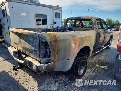 Trzecie zdjęcie samochodu z tyłu: 2015 RAM 3500 ST VIN:3C63RRGJXFG534172 - miniatura