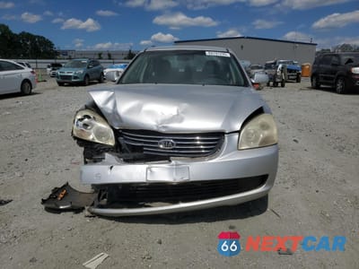 Piąte zdjęcie samochodu w środku: 2008 KIA OPTIMA LX VIN:KNAGE123785254832 - miniatura