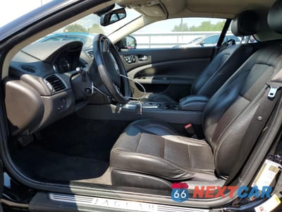 Zdjęcie 7 z 14 samochodu: 2012 JAGUAR XKR VIN:SAJWA4EC7CMB45393 - miniatura