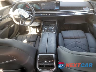 Zdjęcie 8 z 14 samochodu: 2024 BMW I7 XDRIVE60 VIN:WBY53EJ04RCP86968 - miniatura