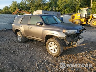 Czwarte zdjęcie samochodu z boku: 2015 TOYOTA 4RUNNER SR5/SR5 PREMIUM VIN:JTEBU5JR9F5203807 - miniatura