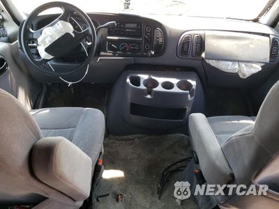 Zdjęcie 8 z 15 samochodu: 2000 DODGE RAM VAN B1500 VIN:2B6HB11Y1YK129676 - miniatura