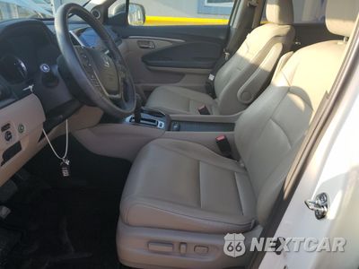 Zdjęcie 7 z 13 samochodu: 2017 HONDA PILOT EXL VIN:5FNYF5H55HB032583 - miniatura