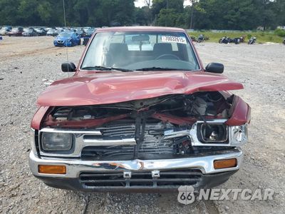 Piąte zdjęcie samochodu w środku: 1993 TOYOTA PICKUP 1/2 TON SHORT WHEELBASE DX VIN:4TARN81P0PZ065970 - miniatura