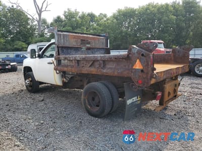 Drugie zdjęcie samochodu z przodu: 2013 GMC SIERRA K35 - TRUCKS VIN:1GD322CG0DF113649 - miniatura