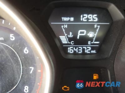 Zdjęcie 9 z 12 samochodu: 2014 HYUNDAI ELANTRA SE VIN:5NPDH4AE5EH475181 - miniatura