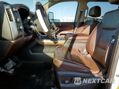 Zdjęcie 7 z 14 samochodu: 2019 CHEVROLET SILVERADO K3500 HIGH COUNTRY VIN:1GC4KYEY0KF156693 - miniatura