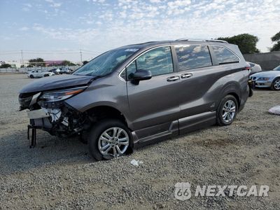 2023 TOYOTA SIENNA LIMITED 5TDESKFC0PS095809 - główne zdjęcie licytacji z USA - miniatura