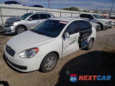2006 HYUNDAI ACCENT GLS KMHCN46C86U058555 - główne zdjęcie licytacji z USA - miniatura