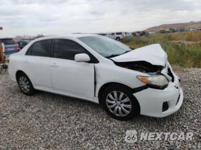 Czwarte zdjęcie samochodu z boku: 2012 TOYOTA COROLLA BASE VIN:2T1BU4EE5CC850015 - miniatura