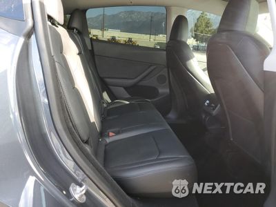 Zdjęcie 10 z 15 samochodu: 2023 TESLA MODEL Y VIN:7SAYGDEE7PA067247 - miniatura