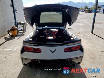 Zdjęcie 10 z 12 samochodu: 2014 CHEVROLET CORVETTE STINGRAY 3LT VIN:1G1YF2D77E5108994 - miniatura