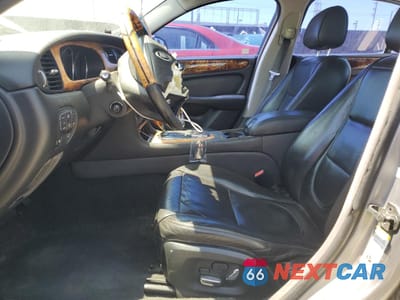 Zdjęcie 7 z 13 samochodu: 2008 JAGUAR XJ8 L VIN:SAJWA79B08SH25316 - miniatura