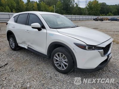 Czwarte zdjęcie samochodu z boku: 2023 MAZDA CX-5 PREFERRED VIN:JM3KFBCM5P0241619 - miniatura