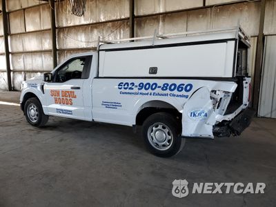 Drugie zdjęcie samochodu z przodu: 2023 FORD F150 VIN:1FTMF1C50PKE43695 - miniatura