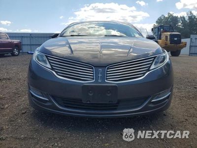 Piąte zdjęcie samochodu w środku: 2016 LINCOLN MKZ VIN:3LN6L2J98GR622300 - miniatura