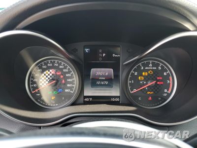 Zdjęcie 9 z 13 samochodu: 2018 MERCEDES-BENZ C 43 4MATIC AMG VIN:55SWF6EB0JU250796 - miniatura