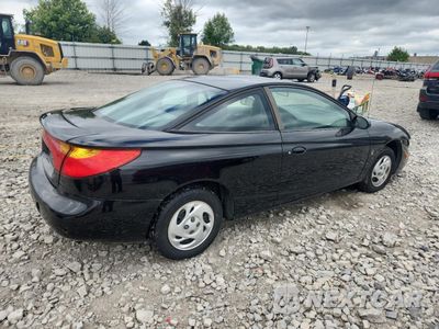 Trzecie zdjęcie samochodu z tyłu: 2002 SATURN SC1 VIN:1G8ZP12872Z214777 - miniatura