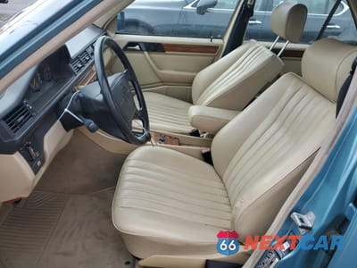 Zdjęcie 7 z 12 samochodu: 1992 MERCEDES-BENZ 300 E 2.6 VIN:WDBEA26D6NB615431 - miniatura