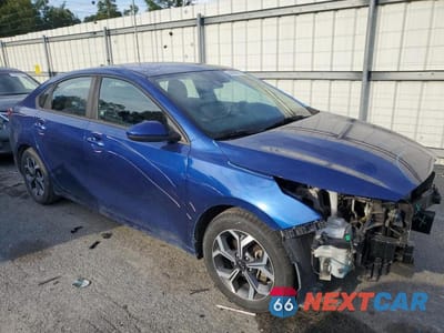 Czwarte zdjęcie samochodu z boku: 2019 KIA FORTE FE VIN:3KPF24AD4KE132069 - miniatura
