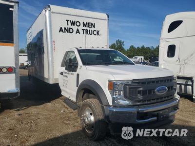 Czwarte zdjęcie samochodu z boku: 2022 FORD F550 SUPER DUTY VIN:1FDUF5GN9NDA18569 - miniatura