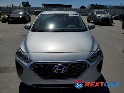 Piąte zdjęcie samochodu w środku: 2020 HYUNDAI IONIQ BLUE VIN:KMHC65LC3LU243132 - miniatura