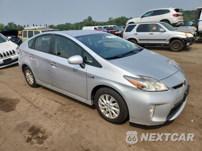 Czwarte zdjęcie samochodu z boku: 2014 TOYOTA PRIUS PLUG-IN VIN:JTDKN3DPXE3054317 - miniatura