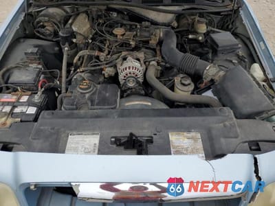 Zdjęcie 11 z 12 samochodu: 1999 FORD CROWN VICTORIA LX VIN:2FAFP74W5XX121198 - miniatura