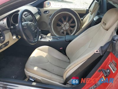 Zdjęcie 10 z 12 samochodu: 2005 MERCEDES-BENZ SLK 350 VIN:WDBWK56F45F053896 - miniatura