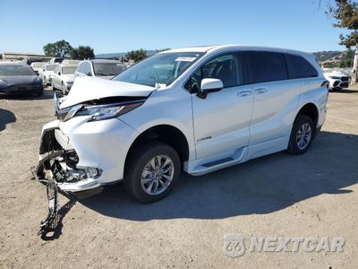 2022 TOYOTA SIENNA XLE 5TDYRKECXNS128161 - główne zdjęcie licytacji z USA - miniatura