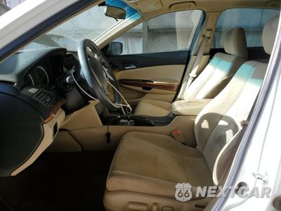 Zdjęcie 7 z 14 samochodu: 2012 HONDA ACCORD EX VIN:1HGCP2F7XCA024699 - miniatura